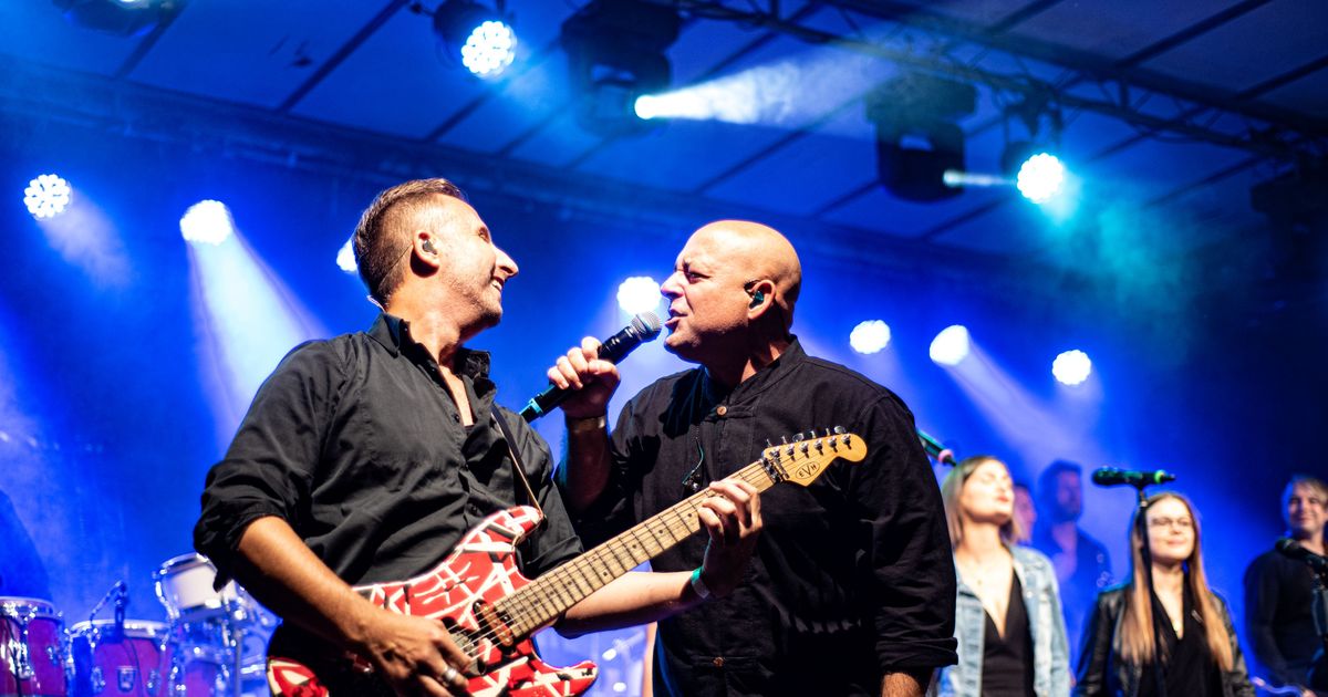 Phil Collins & Genesis tribute — Phil it!