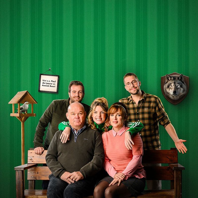 We zijn toch familie - Paul de Leeuw, Annick Boer e.a.