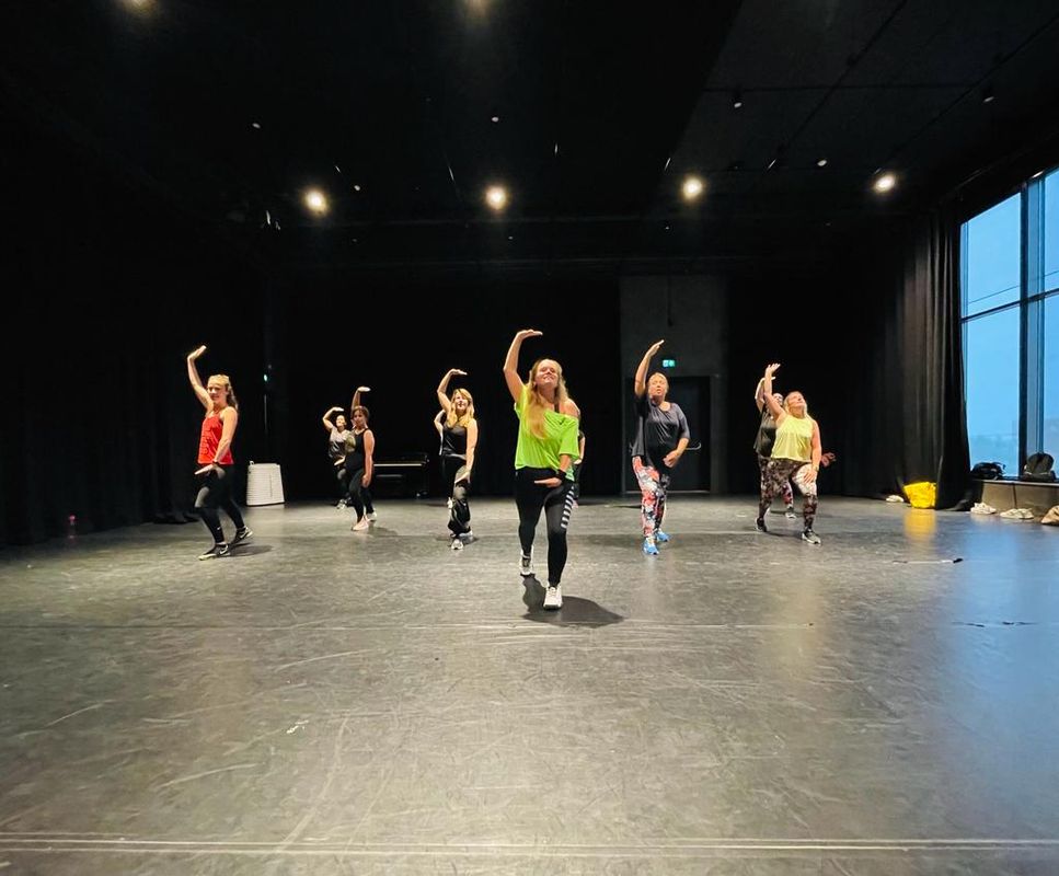 Dance work-out o.l.v. D-Dance in De Lawei