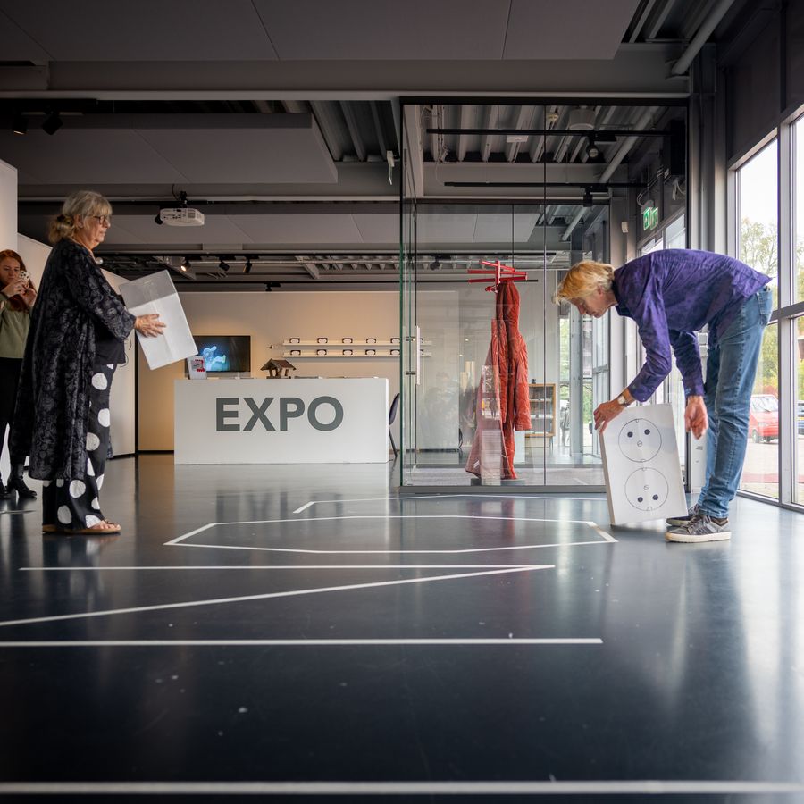 Opening expo Contact