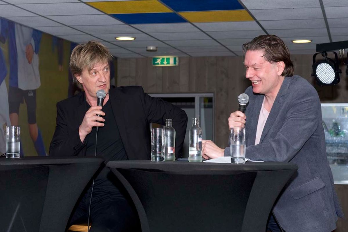 Eddy van der Ley en Wim Kieft - Na de kopbal